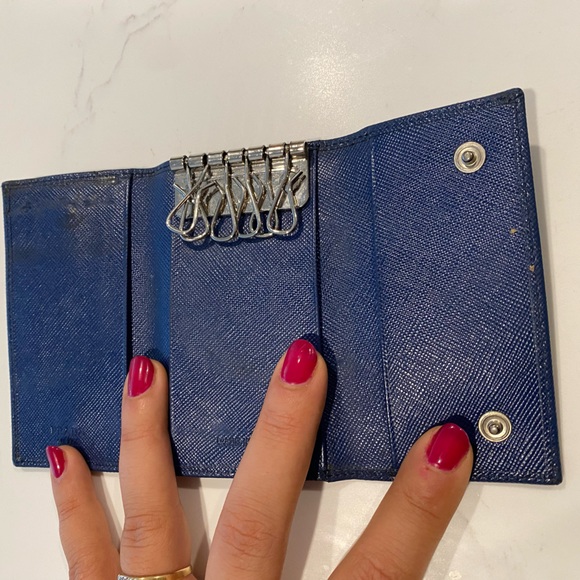 Authentic Prada key holder - Picture 6 of 10